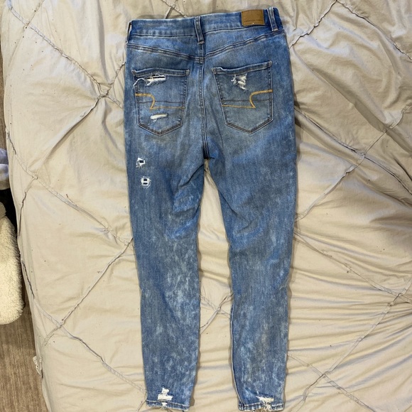 High waisted American Eagle Jeans - Picture 2 of 4